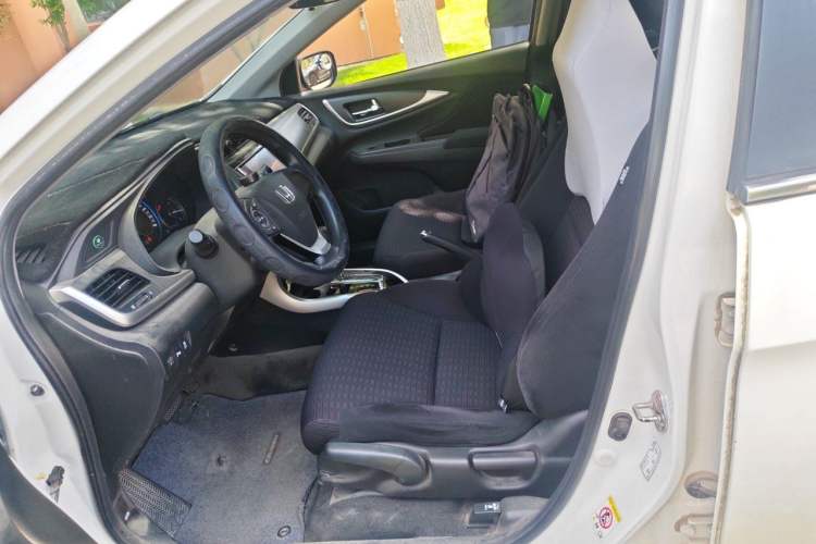 Used Honda Crider 2016 1.8L CVT Luxury Edition Left Front Seat