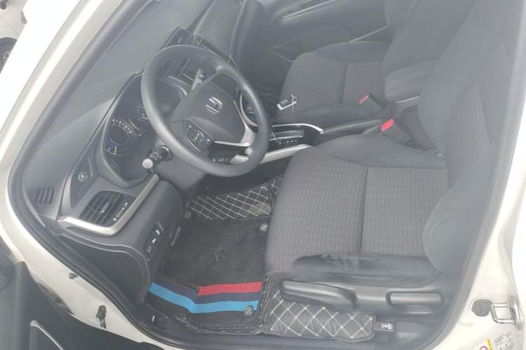 Used Honda Crider 2016 1.8L CVT Luxury Edition Left Front Seat