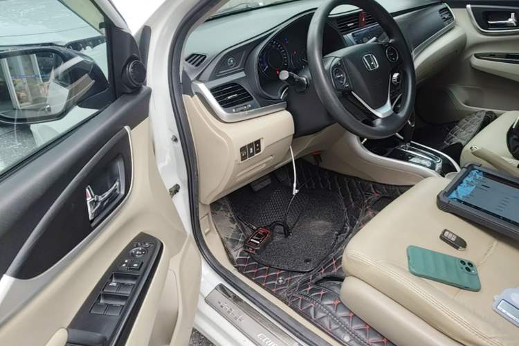Used Honda Crider 2016 1.8L CVT Comfort Version Left Front Seat