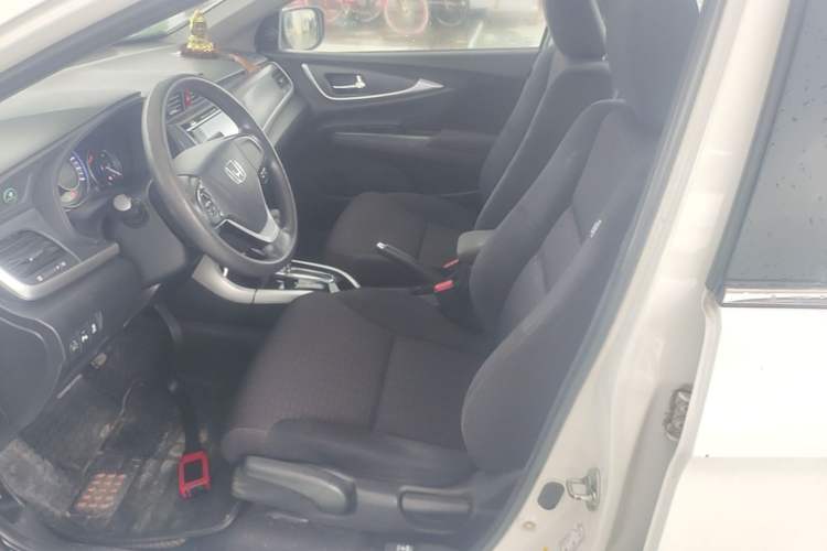 Used Honda Crider 2016 1.8L CVT Luxury Edition Left Front Seat