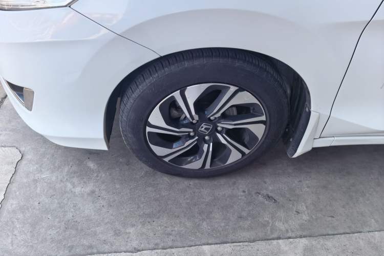 Used Honda Crider 2016 1.8L CVT Luxury Edition Left Front Wheel Hub