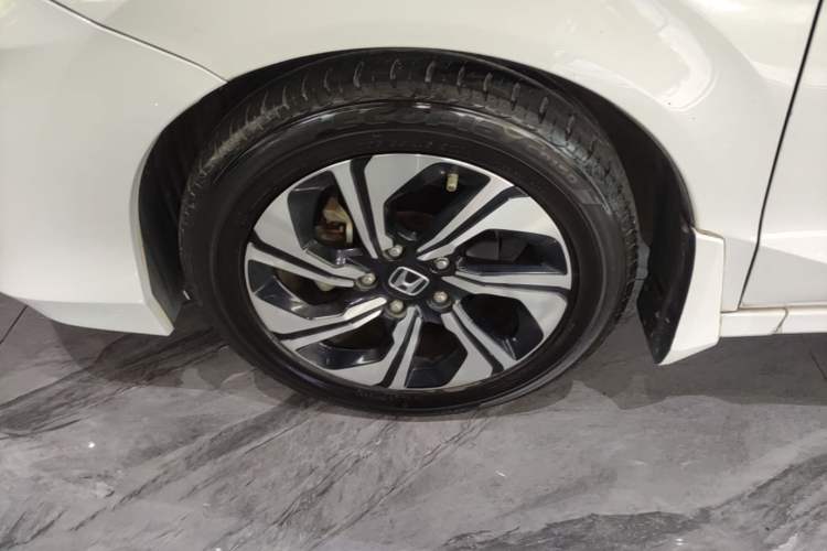 Used Honda Crider 2016 1.8L CVT Comfort Version Left Front Wheel Hub