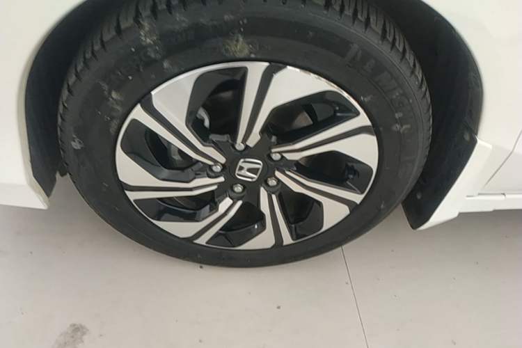 Used Honda Crider 2016 1.8L CVT Comfort Version Left Front Wheel Hub