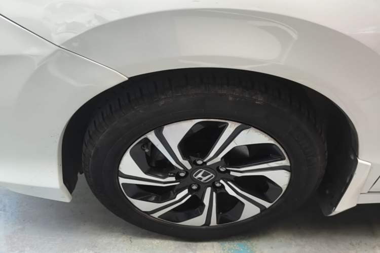 Used Honda Crider 2016 1.8L CVT Comfort Version Left Front Wheel Hub