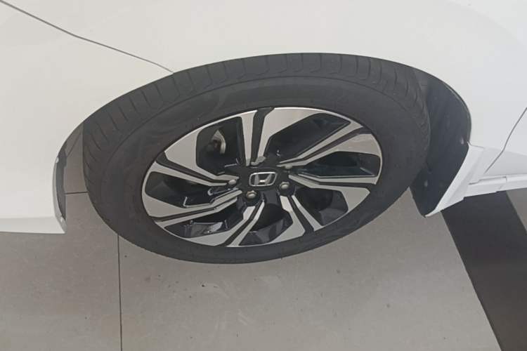 Used Honda Crider 2016 1.8L CVT Comfort Version Left Front Wheel Hub