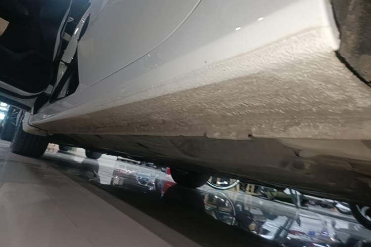 Used Honda Crider 2016 1.8L CVT Luxury Edition Left Side Sill