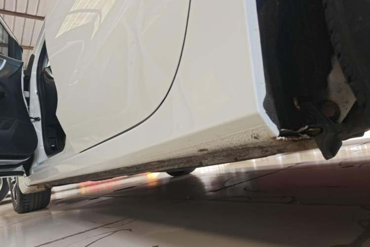 Used Honda Crider 2016 1.8L CVT Leading Edition Left Side Sill