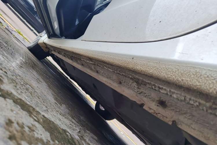 Used Honda Crider 2016 1.8L CVT Luxury Edition Left Side Sill