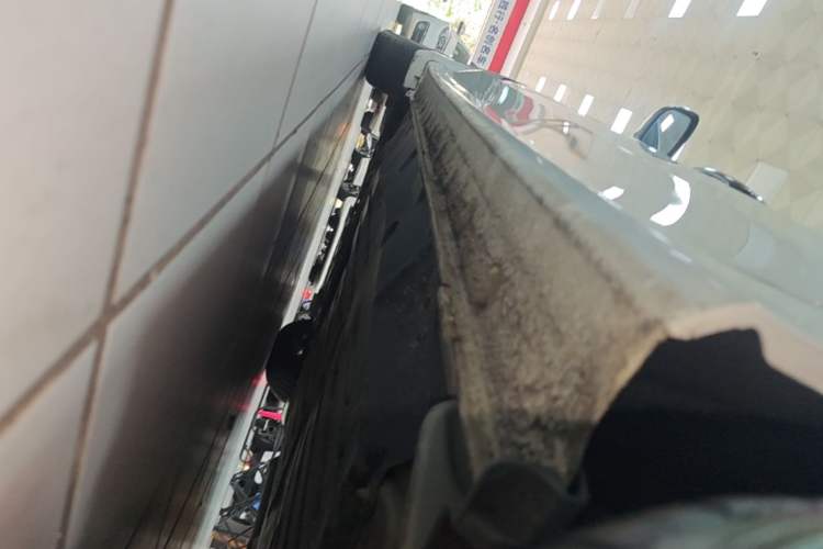 Used Honda Crider 2016 1.8L CVT Luxury Edition Left Side Sill