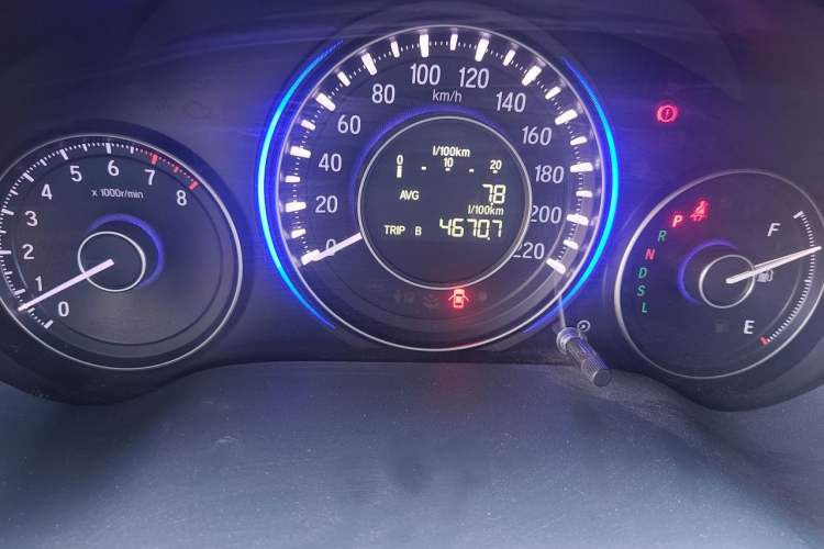 Used Honda Crider 2016 1.8L CVT Luxury Edition Odometer Close Up