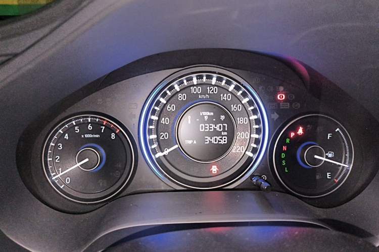 Used Honda Crider 2016 1.8L CVT Comfort Version Odometer Close Up