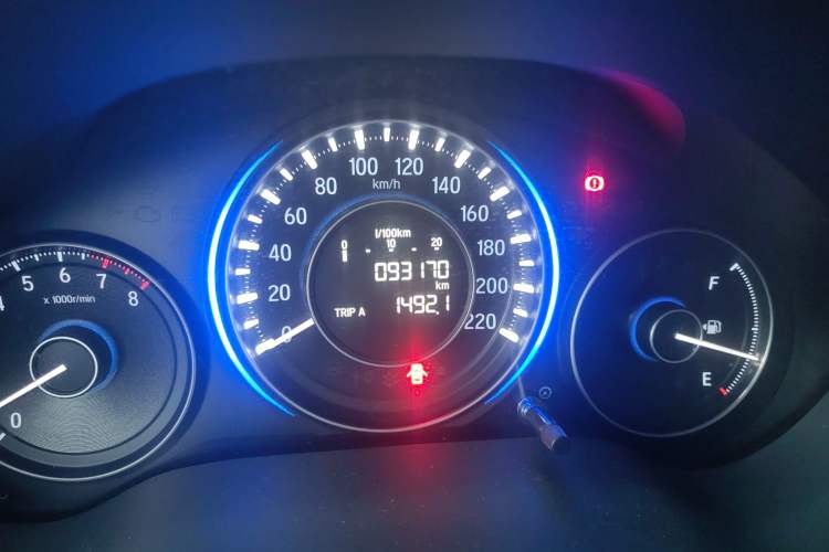 Used Honda Crider 2016 1.8L Manual Luxury Edition Odometer Close Up