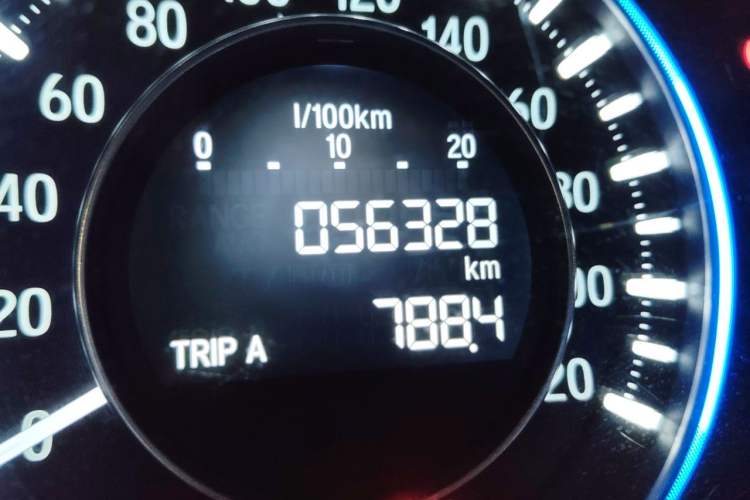 Used Honda Crider 2016 1.8L CVT Luxury Edition Odometer Close Up