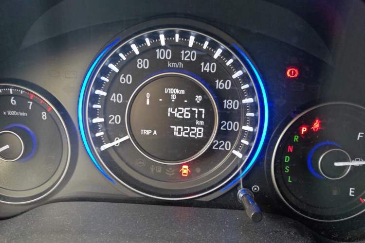 Used Honda Crider 2016 1.8L CVT Luxury Edition Odometer Close Up