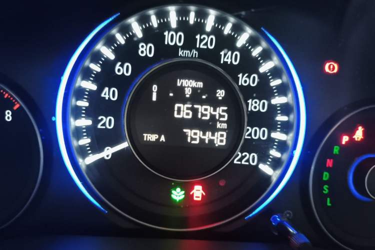 Used Honda Crider 2016 1.8L CVT Luxury Edition Odometer Close Up
