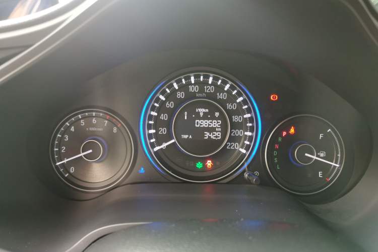 Used Honda Crider 2016 1.8L CVT Luxury Edition Odometer Close Up