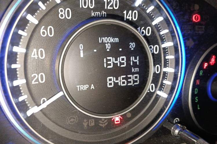 Used Honda Crider 2016 1.8L CVT Comfort Version Odometer Close Up