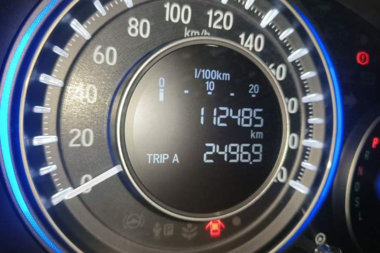 Used Honda Crider 2016 1.8L CVT Luxury Edition Odometer Close Up