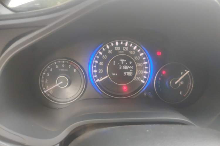 Used Honda Crider 2016 1.8L CVT Luxury Edition Odometer Close Up