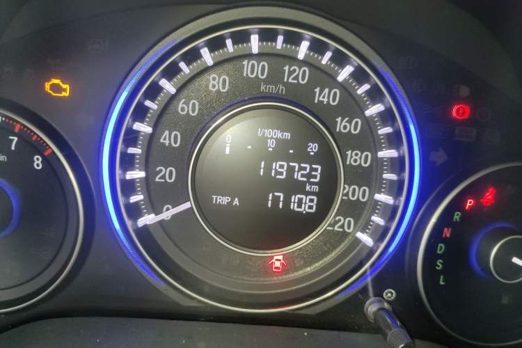 Used Honda Crider 2016 1.8L CVT Comfort Version Odometer Close Up