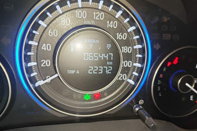 Used Honda Crider 2016 1.8L CVT Luxury Edition Odometer Close Up