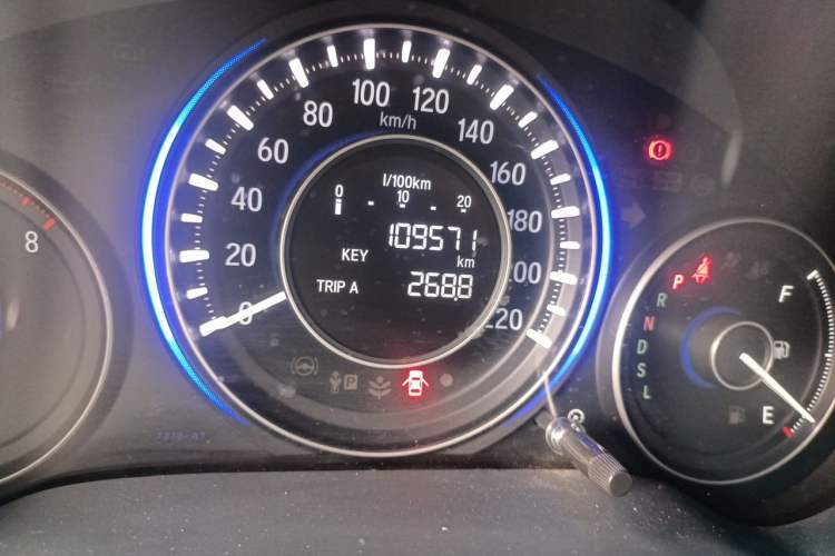 Used Honda Crider 2016 1.8L CVT Luxury Edition Odometer Close Up
