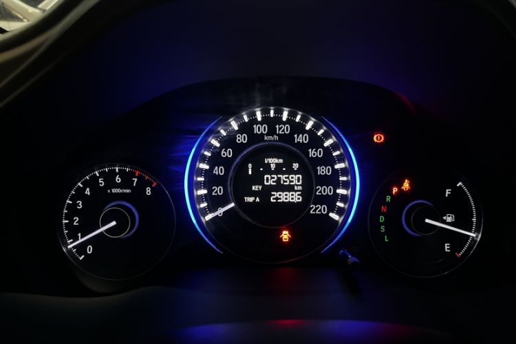 Used Honda Crider 2016 1.8L CVT Luxury Edition Odometer Close Up