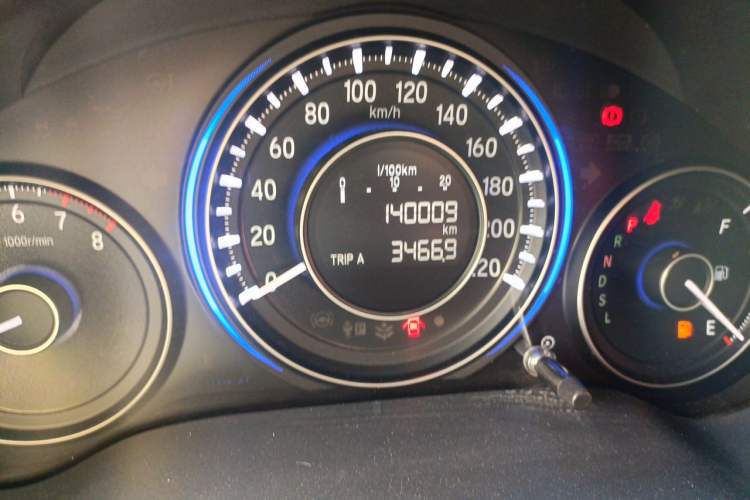 Used Honda Crider 2016 1.8L CVT Comfort Version Odometer Close Up