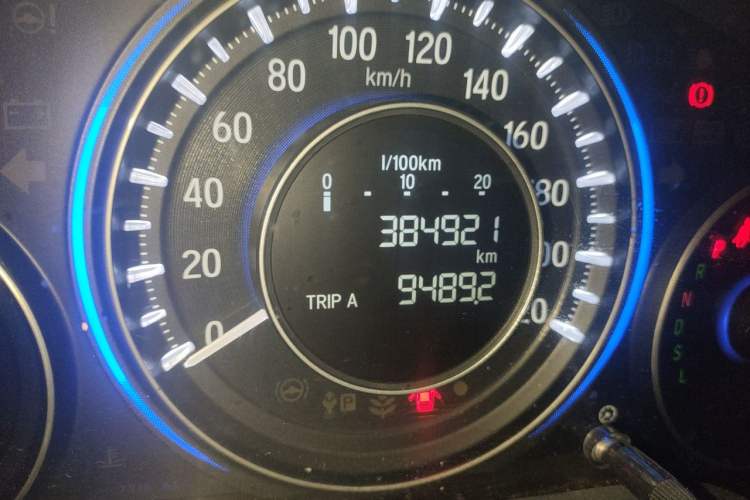 Used Honda Crider 2016 1.8L CVT Comfort Version Odometer Close Up