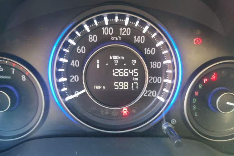 Used Honda Crider 2016 1.8L CVT Luxury Edition Odometer Close Up