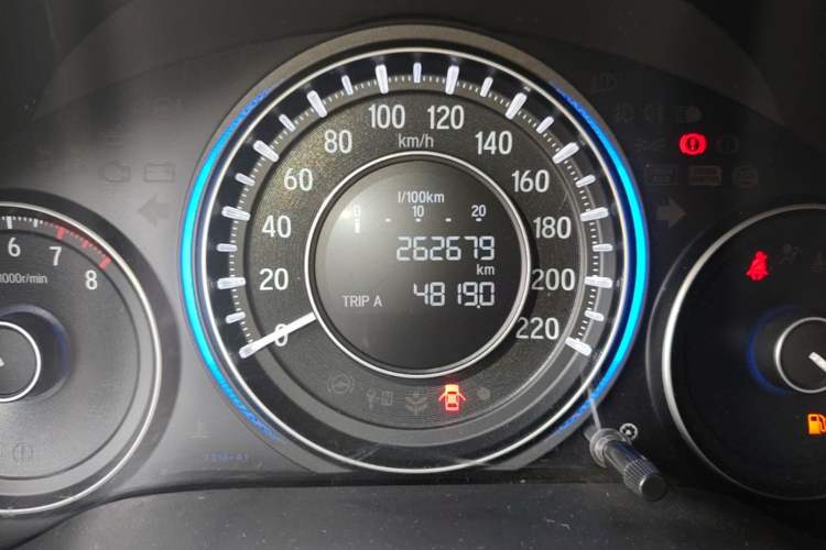 Used Honda Crider 2016 1.8L Manual Fashion Edition Odometer Close Up