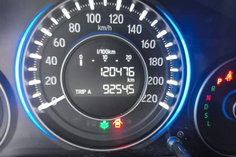 Used Honda Crider 2016 1.8L CVT Comfort Version Odometer Close Up