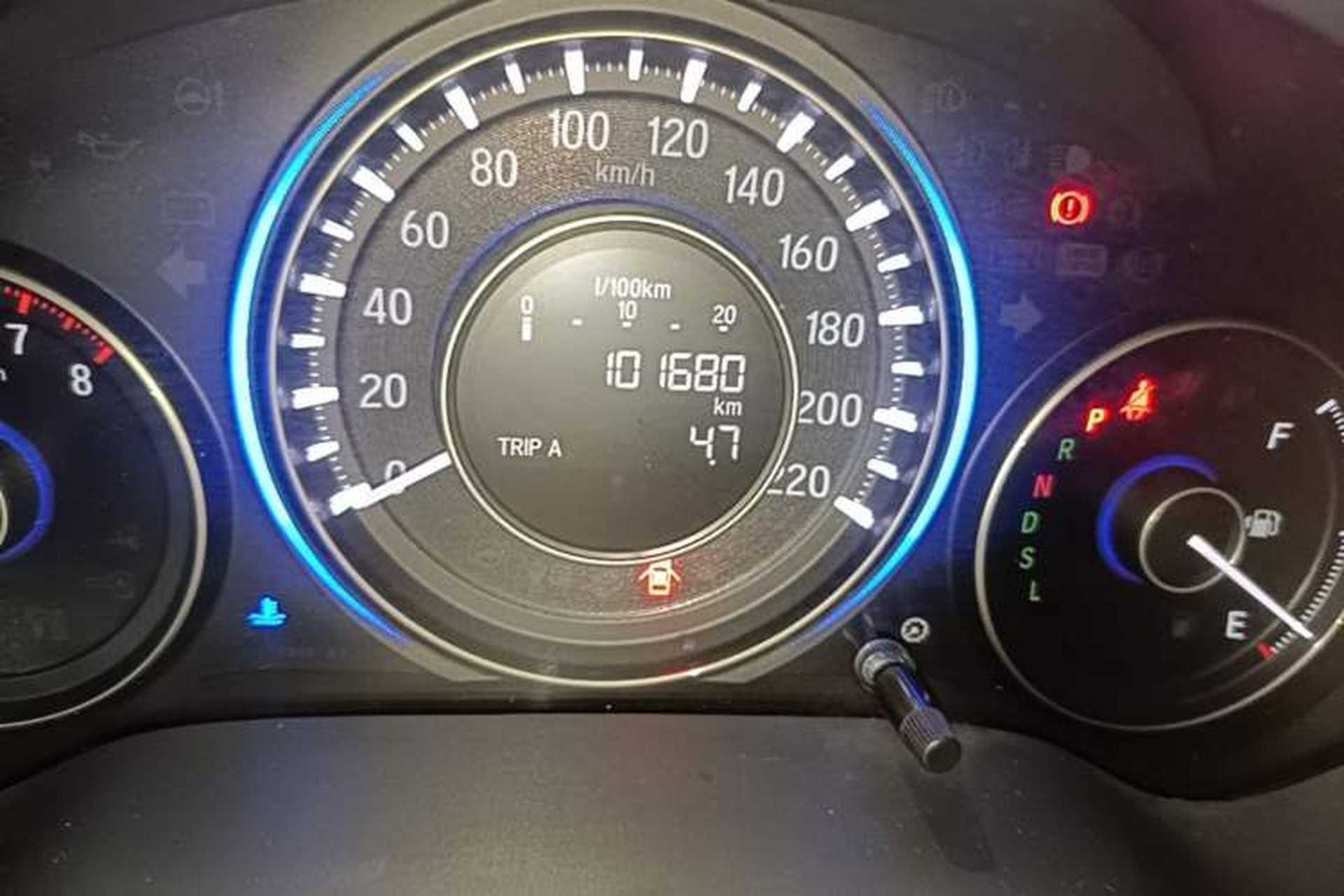 Used Honda Crider 2016 1.8L CVT Leading Edition Odometer Close Up