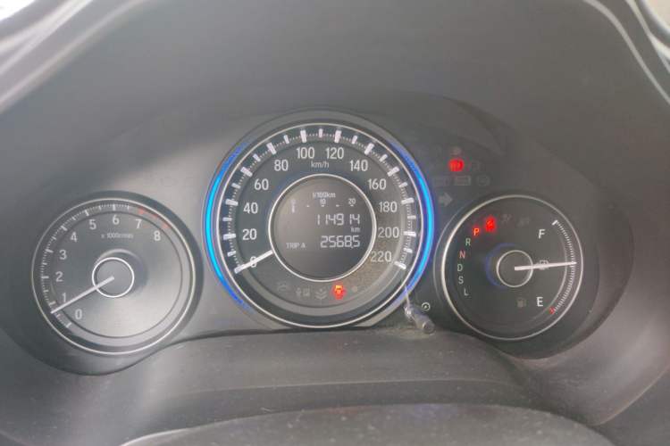 Used Honda Crider 2016 1.8L CVT Luxury Edition Odometer Close Up