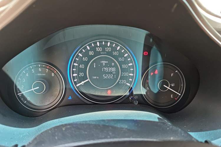 Used Honda Crider 2016 1.8L CVT Comfort Version Odometer Close Up