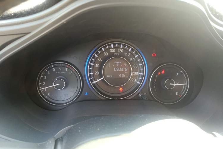 Used Honda Crider 2016 1.8L CVT Luxury Edition Odometer Close Up