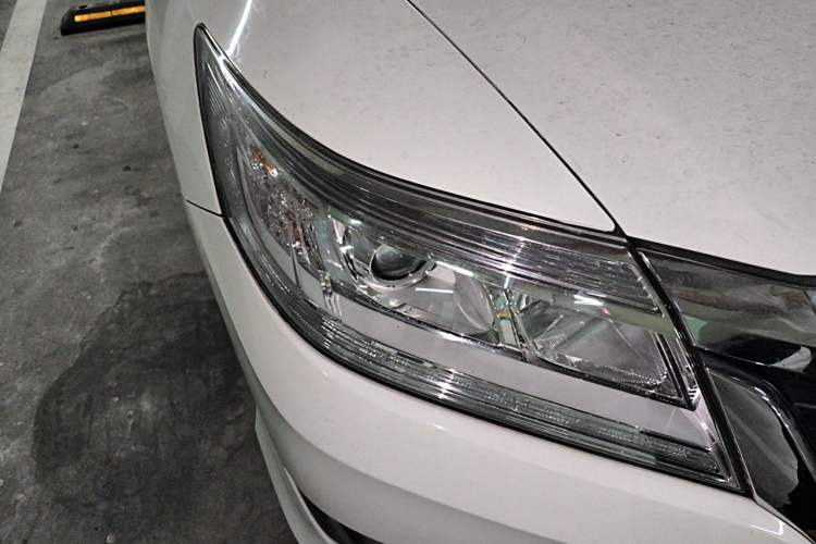 Used Honda Crider 2016 1.8L CVT Comfort Version Right Front Headlight