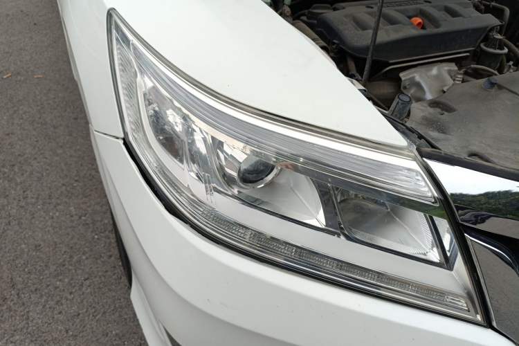 Used Honda Crider 2016 1.8L CVT Comfort Version Right Front Headlight