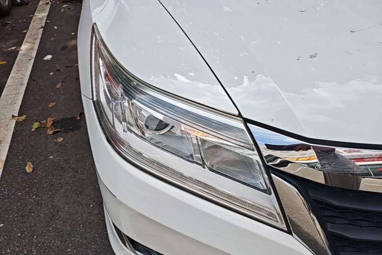 Used Honda Crider 2016 1.8L CVT Comfort Version Right Front Headlight