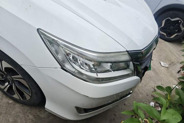 Used Honda Crider 2016 1.8L CVT Luxury Edition Right Front Headlight