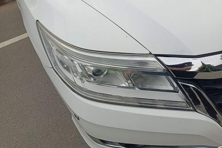 Used Honda Crider 2016 1.8L CVT Luxury Edition Right Front Headlight