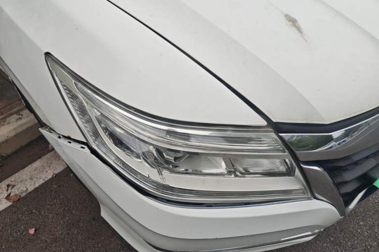 Used Honda Crider 2016 1.8L CVT Comfort Version Right Front Headlight