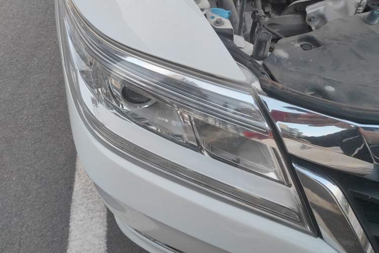 Used Honda Crider 2016 1.8L Manual Luxury Edition Right Front Headlight