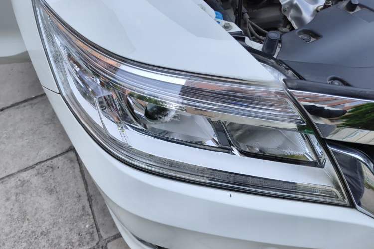 Used Honda Crider 2016 1.8L CVT Comfort Version Right Front Headlight