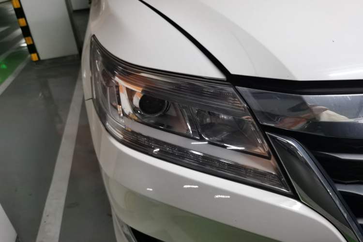 Used Honda Crider 2016 1.8L CVT Comfort Version Right Front Headlight