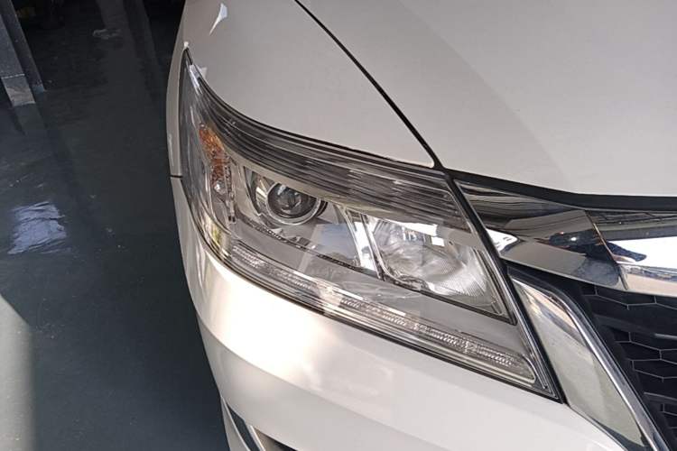 Used Honda Crider 2016 1.8L CVT Luxury Edition Right Front Headlight