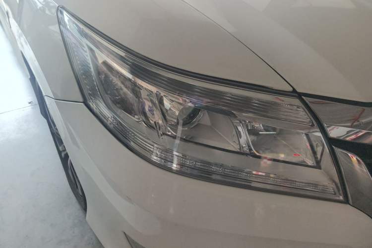 Used Honda Crider 2016 1.8L CVT Luxury Edition Right Front Headlight