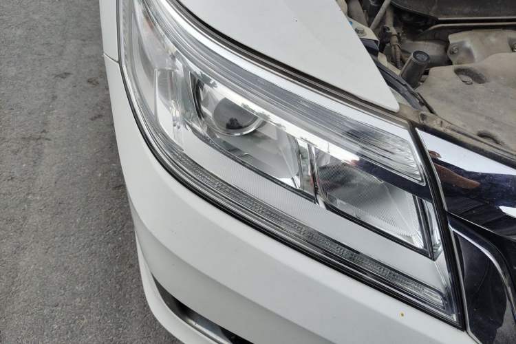 Used Honda Crider 2016 1.8L CVT Comfort Version Right Front Headlight