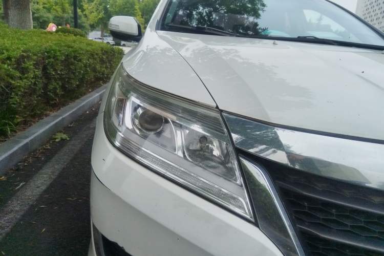 Used Honda Crider 2016 1.8L CVT Comfort Version Right Front Headlight