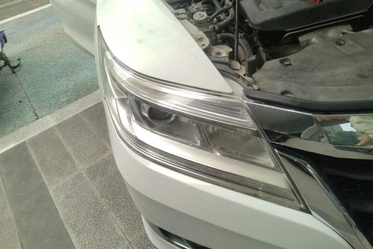 Used Honda Crider 2016 1.8L CVT Comfort Version Right Front Headlight